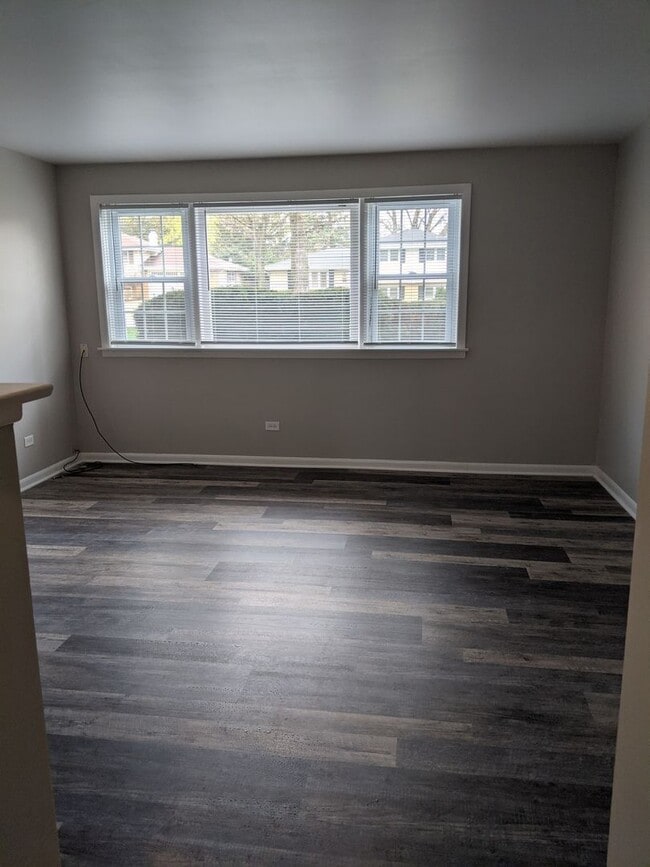 Building Photo - 620 Kungs Way