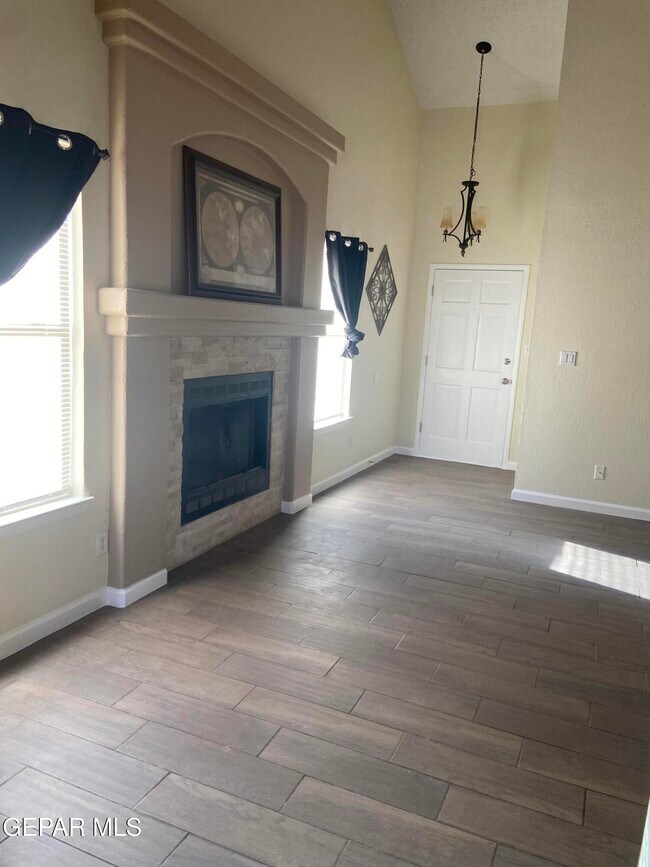 Building Photo - 394 Brill Cir