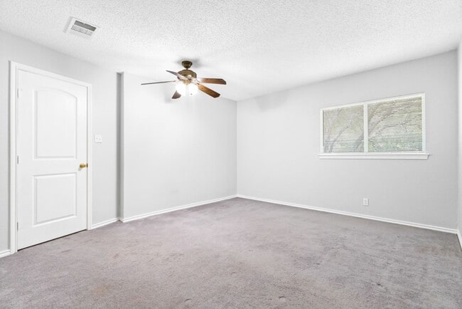 Building Photo - 7705 Autumn Bluff