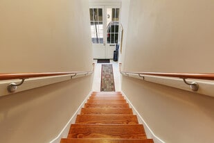 Building Photo - 531 Bienville St