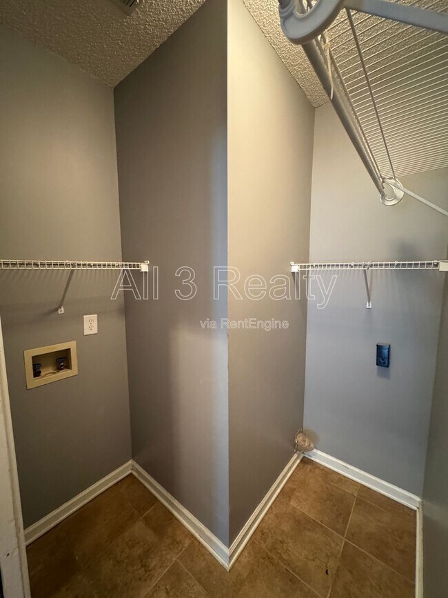 Building Photo - 6272 Deerwood Dr