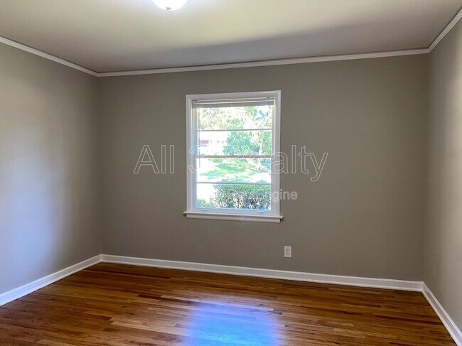 Building Photo - 940 Green Ridge Ct