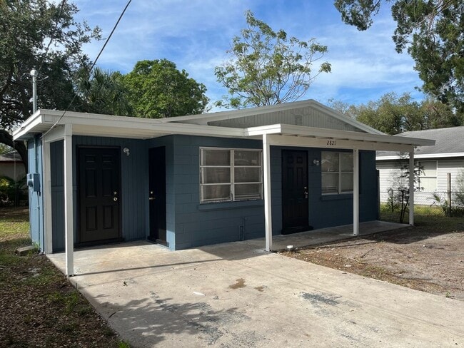 Building Photo - Two bed one bath home