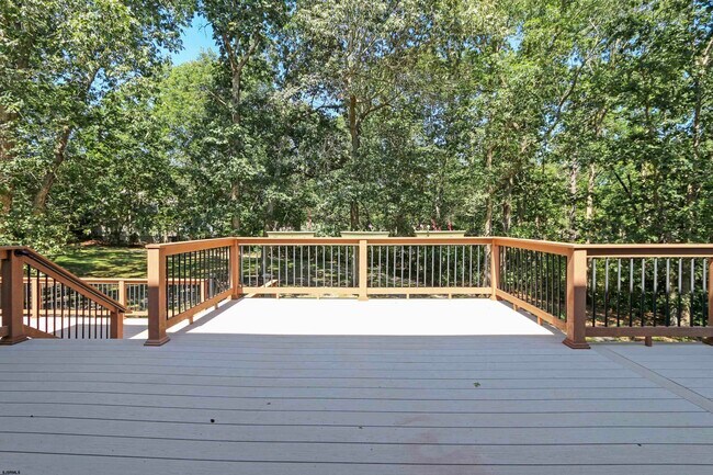 Building Photo - 113 Lighthouse Ln