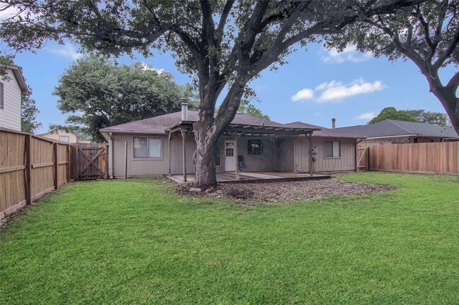Building Photo - 503 Derbyshire Dr