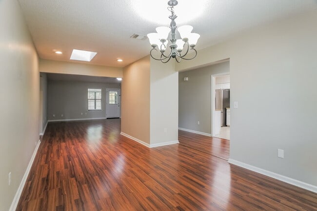 Building Photo - 5430 Otters Run Ln