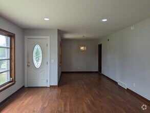 Building Photo - 165 E Toombs Ave