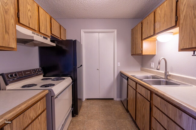 Building Photo - 4110 Faith Rd