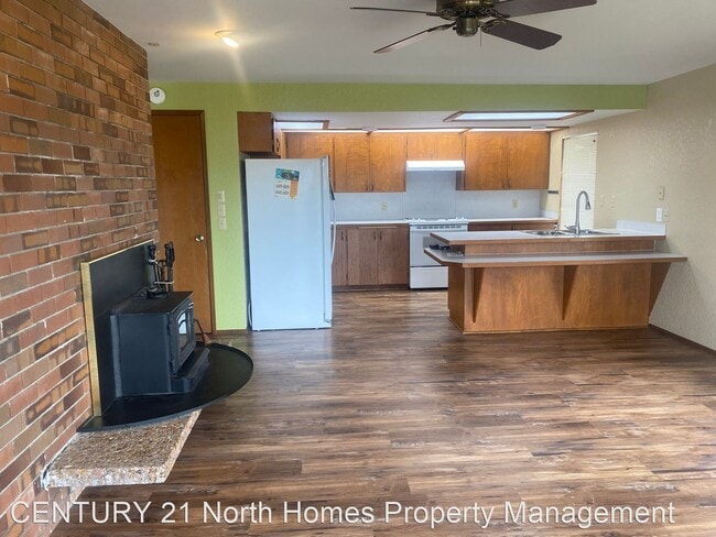 Building Photo - 3 br, 2 bath House - 4626 Greely St