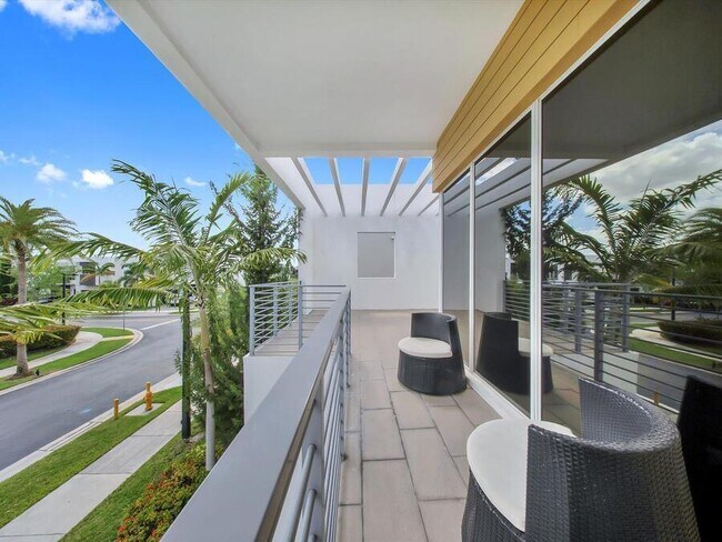 Building Photo - 10081 NW 75th Terrace