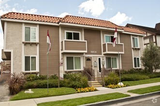 Building Photo - Cypress Point