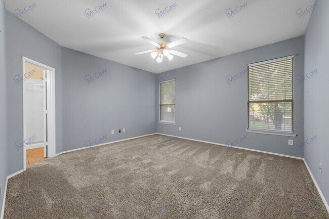 Building Photo - 1004 Riverside Ct