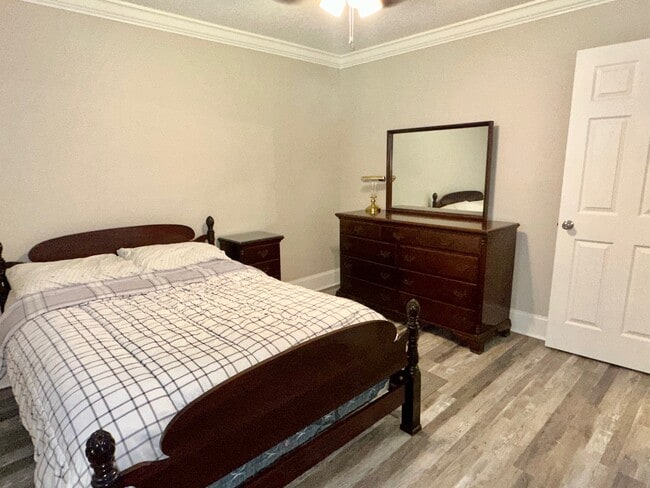 Building Photo - 1205 Furches Ave