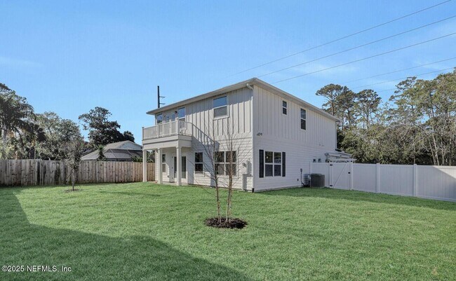 Building Photo - 1328 6th Ave N