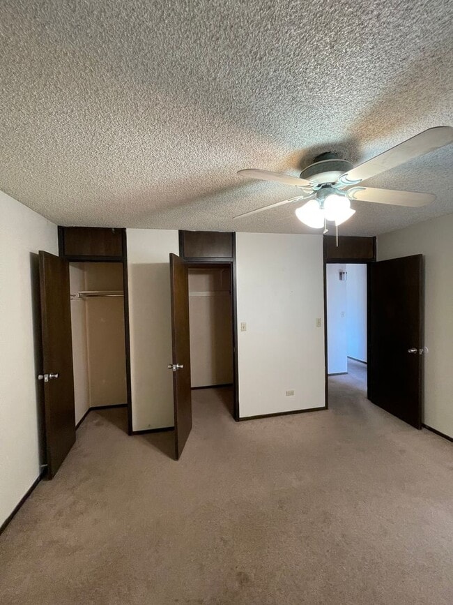 Building Photo - Upper Level 2 Bedroom 1 Bath