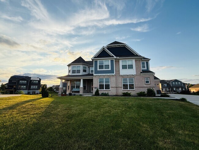 Building Photo - 6346 Walker Ct