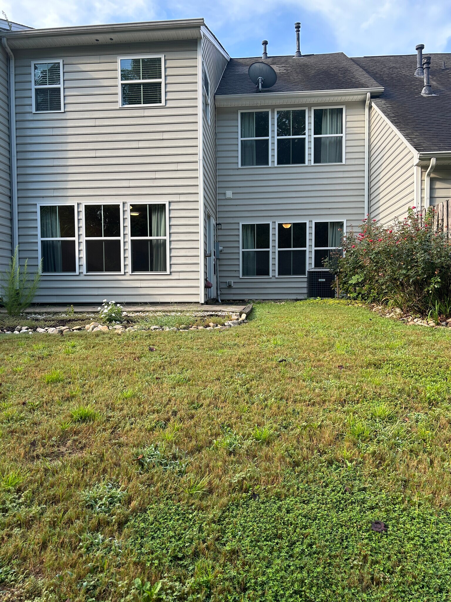 Building Photo - 8627 Fielding Cir