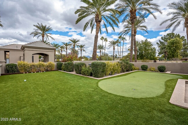 Building Photo - 7878 E Gainey Ranch Rd