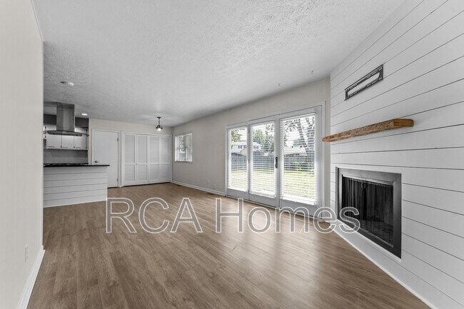 Building Photo - 3164 Bluebell Ln