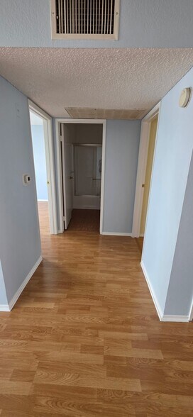 Building Photo - 125 Olive St