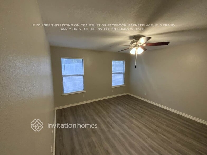 Building Photo - 333 Sweetwater Dr