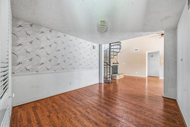 Building Photo - 13139 Birch Grove Dr