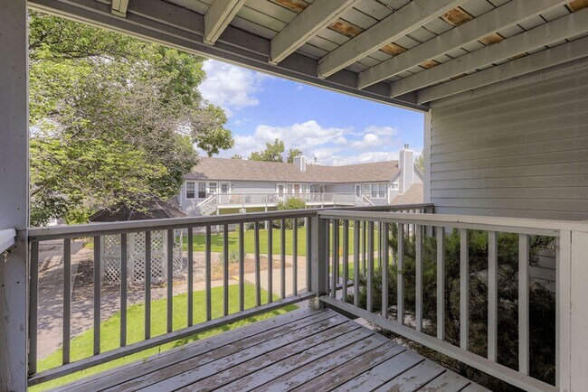 Building Photo - Students Welcome! Move In Special-$200 Off 1st Months Rent! Fantastic & Classy 2-Bed 2-Bath Ranch...