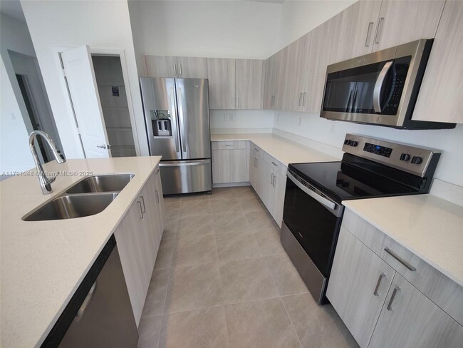 Building Photo - 5671 Argento Dr