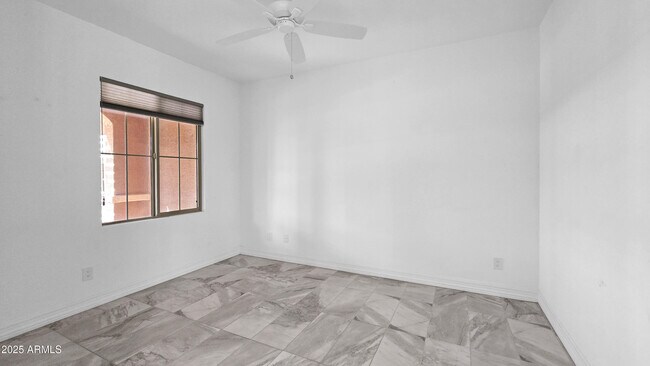 Building Photo - 18142 W Fairview St