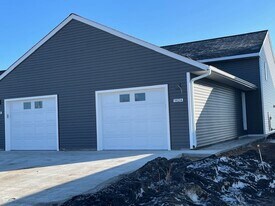 Building Photo - 142 Erin Ct