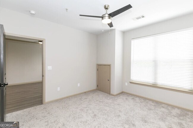 Building Photo - 1000 Ashwood Pkwy