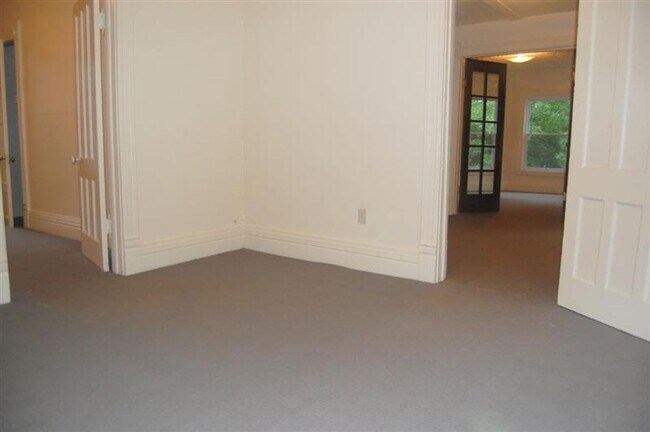 Building Photo - Energy Efficient 2 Bedroom One Block From ...