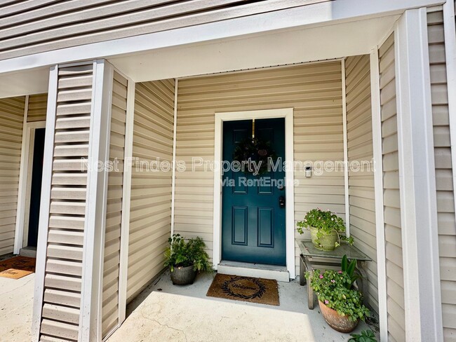 Building Photo - 1659 Biscayne Bay Cir