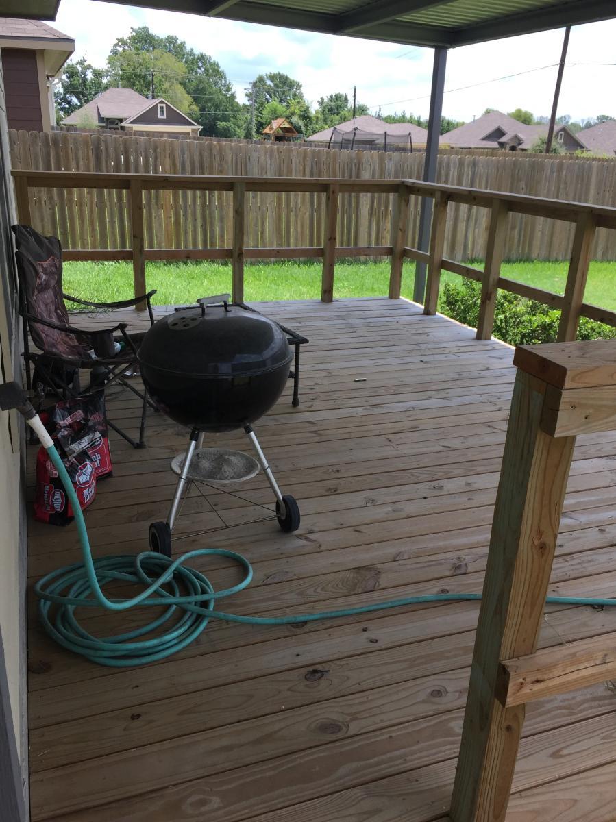 Covered deck - 112 Brookside Dr