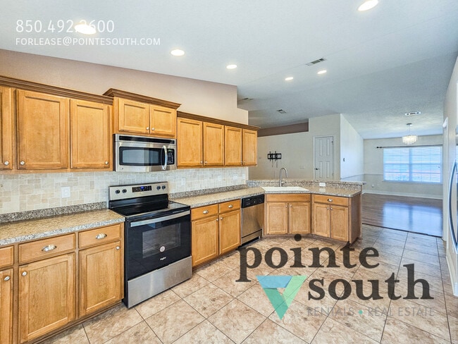 Building Photo - 6305 Parakeet Trail