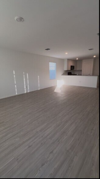 Building Photo - 11815 Hermosa Ln