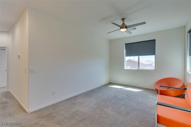 Building Photo - 440 Trevinca St