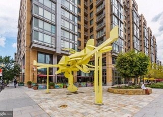 The K - 475 K St NW