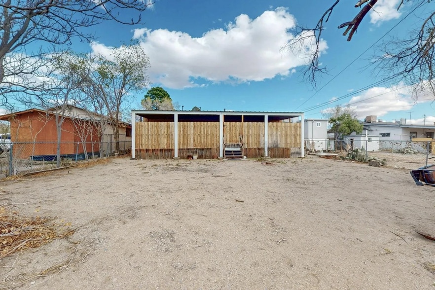 Building Photo - 1505 Walter St SE