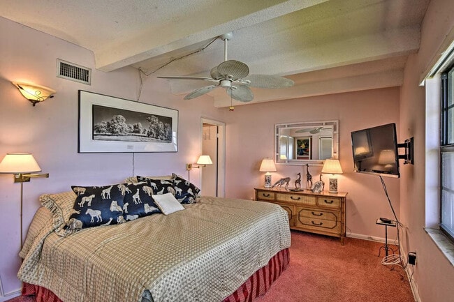 Building Photo - 4410 Jimmy Buffett Mem Hwy