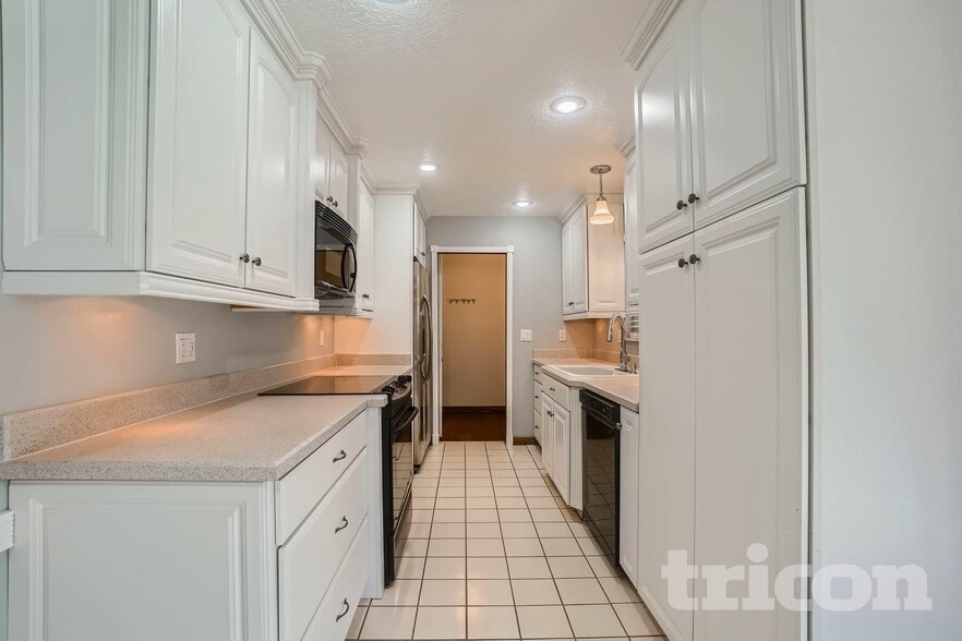 Building Photo - 316 E Citrus St