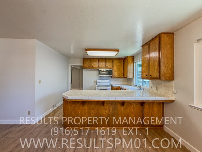 Building Photo - Nice Citrus Heights 4 Bedroom Home