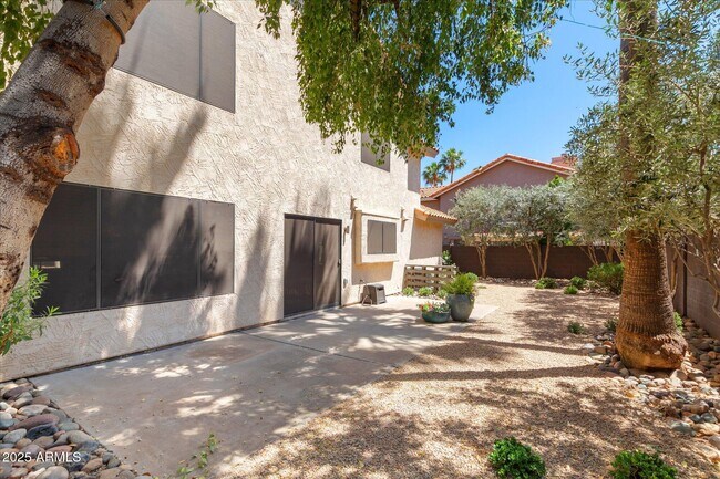 Building Photo - 18416 N 46th Pl