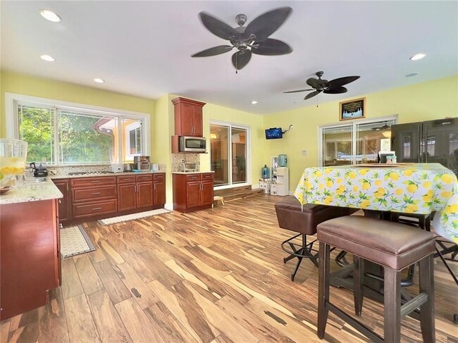 Building Photo - 3900 Reaves Rd