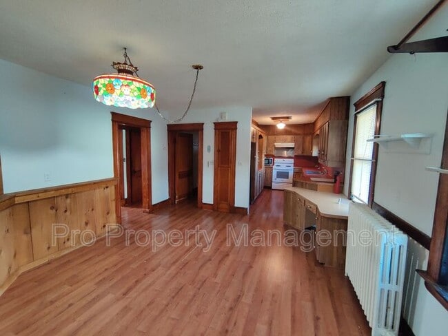 Building Photo - 638-638 Washington Ave