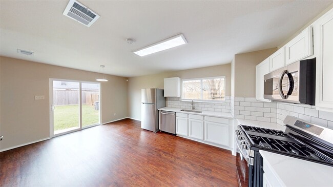 Building Photo - 20323 Baron Brook Dr