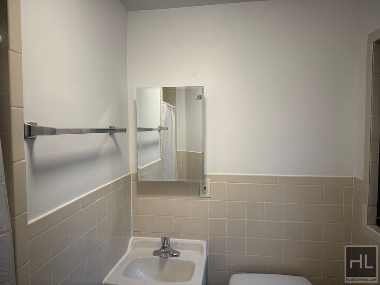 Building Photo - ESSEX STREET