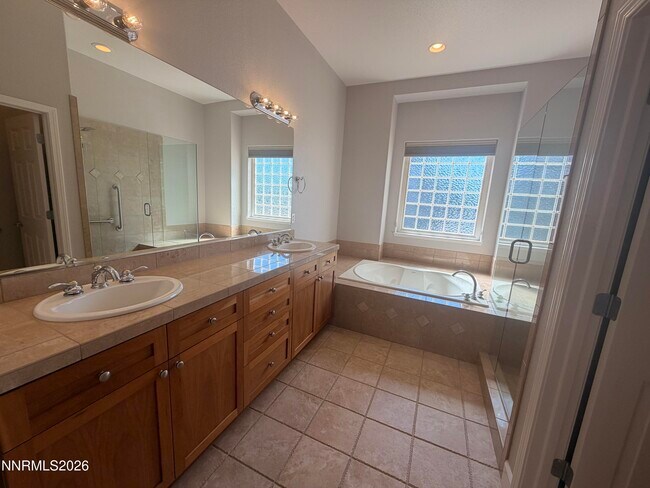 Building Photo - 4450 Desert Vista Ct