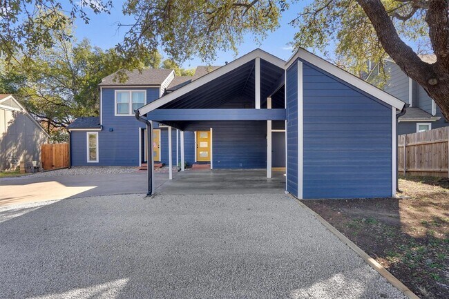 Primary Photo - 6909 Woodhue Dr