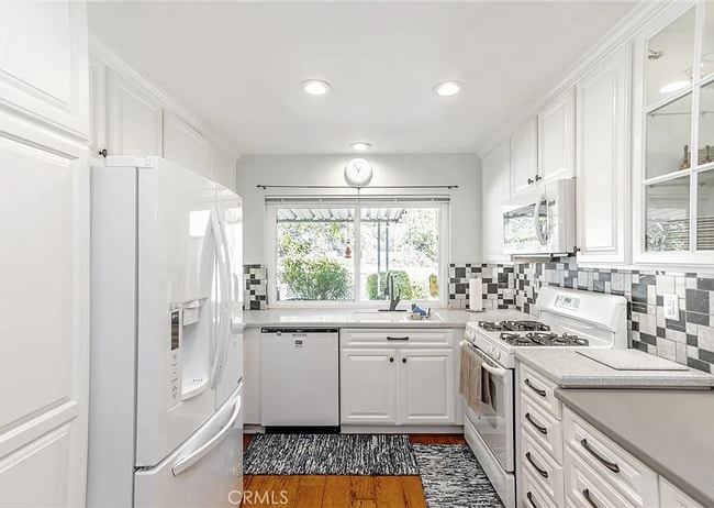 Building Photo - 26333 Green Terrace Dr